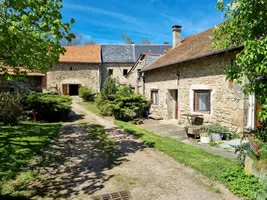 Cottage te koop arronnes, auvergne, AP03007978 Afbeelding - 2