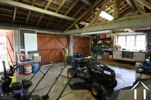 <en>double garage</en><fr>garage de 40 m2</fr>