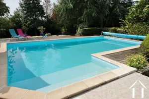 La piscine vue de la terrasse