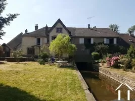 Moulin Facade