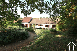 Groot huis met zwembad nabij Beaune