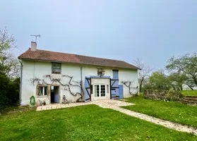 House with barn to the side