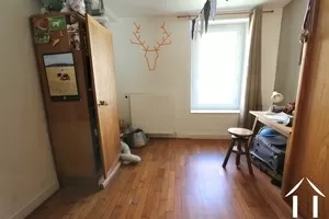 Slaapkamer 2 met uitzicht op de rivier