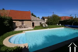 Vakantiehuis met zwembad en tuin