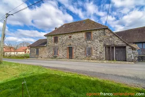 Te restaureren boerenhuis en 6000 m² Ref # Li972 