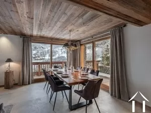 chalet met 4 slaapkamers en uitzicht op la saulire, dichtbij skipistes Ref # C6693 
