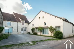 Charmant ruim en elegant dorpshuis Ref # RT5364P 