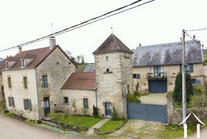 Twee karaktervolle huizen ten zuiden van Vézelay Ref # BH5513h 