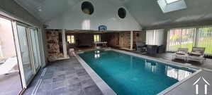 Karaktervol comfortabel huis met binnenzwembad, 295m2 Ref # DF5472C 