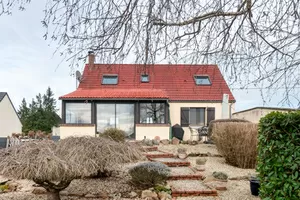 Charmant Landhuis met Zwembad & Ruime Woonruimte – Instapklaar! Ref # bh5571h 