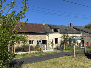 Gezellig boerenhuis in mooie vallei van de Ternin, Morvan park Ref # CVH5593 