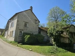 Charmante Karakterhuis aan de Bron van de Seine Ref # RT5594P 