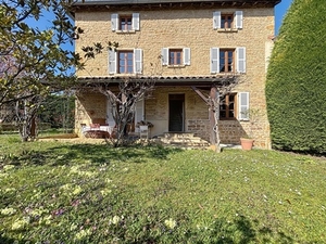 Charmant huis in de Beaujolais-regio, 4 slaapkamers Ref # BH5612H 