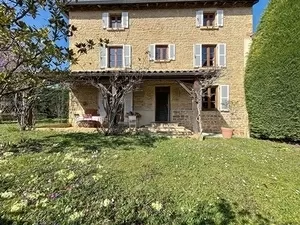 Charmant huis in de Beaujolais-regio, 4 slaapkamers Ref # BH5612H 