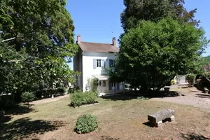 Familiehuis in wijn dorp Ref # CR5618BS 