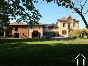 Een comfortabel familiehuis aan de rand van Tarbes. Ref # EL5019 