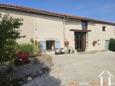 Woonhuis te koop chalus, auvergne, Li1010 Afbeelding - 15