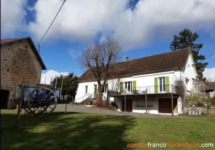 Woonhuis te koop coussac bonneval, limousin, Li1074 Afbeelding - 1