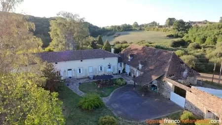 Huis met gastverblijf te koop st germain les belles, limousin, Li1075 Afbeelding - 2
