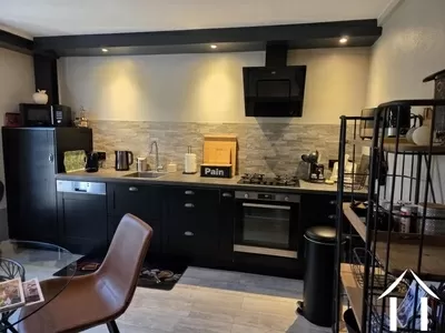 Dorpshuis te koop creuzier le vieux, auvergne, AP030071119 Afbeelding - 8