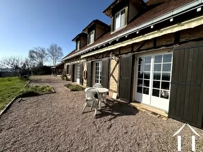 Modern huis te koop abrest, auvergne, AP030071160 Afbeelding - 2