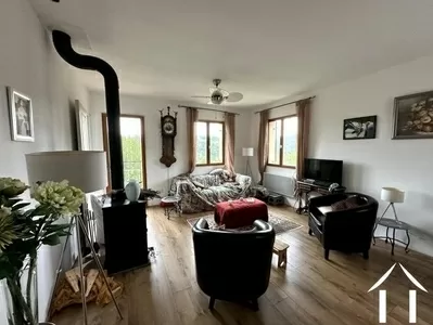 Woonhuis te koop chatel montagne, auvergne, AP030071190 Afbeelding - 5
