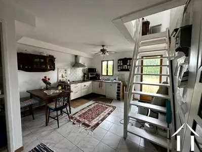Woonhuis te koop chatel montagne, auvergne, AP030071190 Afbeelding - 9