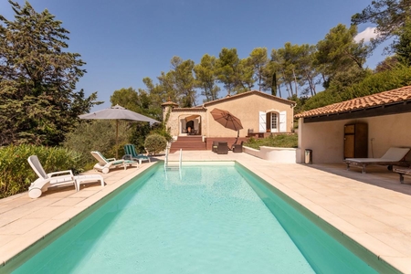 Spacious villa in a residential and privileged setting within the “green” village of Montferrier sur Lez, near Montpellier. Ref # EG08-0178 
