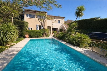 A charming detached house situated between Pézenas, Clermont-l'Hérault, Sète and Montpellier. Ref # EG11-2547 
