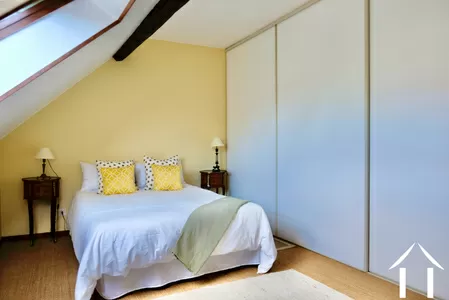 Hoofdslaapkamer met kleedkamer