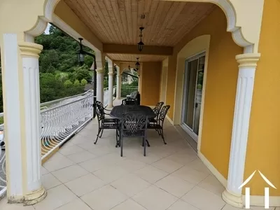 Overdekt terrasbalkon