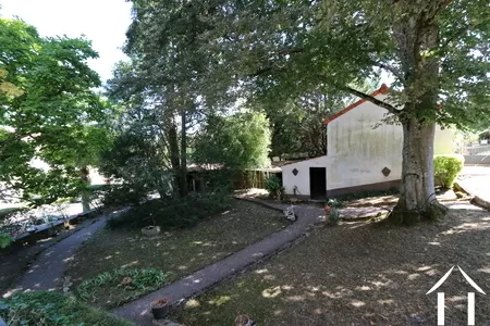 Uitzicht op de garage en werkplaats