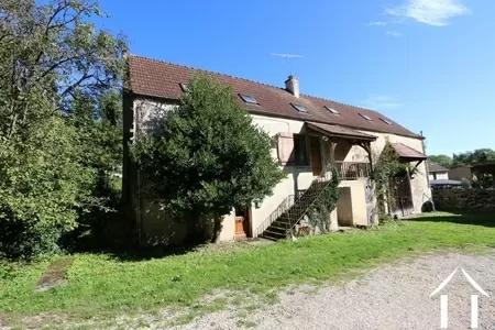 Gerestaureerd stenen huis met uitbreidingsmogelijkheden Ref # CR5628BS