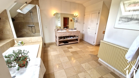 Hoofdbadkamer