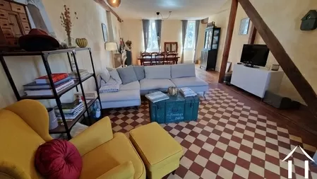 Bovenverdieping wonen en dineren