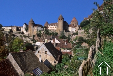 Semur Middeleeuwse Stad