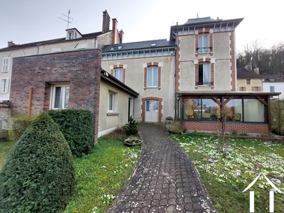 5 slaapkamer huis in het centrum van Tonnerre Ref # bh5672H 