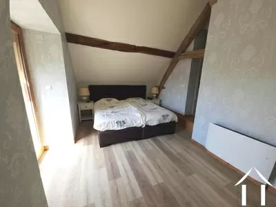 Onlangs gemaakte master slaapkamer op de 3e verdieping