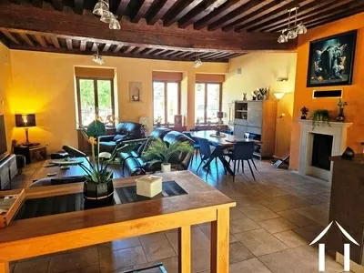 Ruime woonkamer
