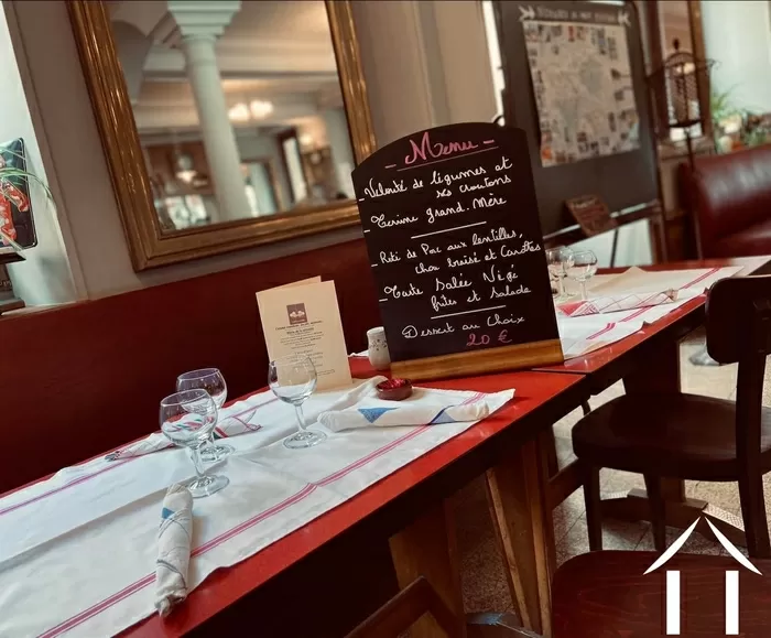 LOKALE SFEER EN SMAAK foto-3