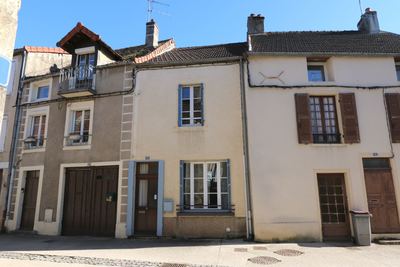 Charmant huis in het centrum van Nolay