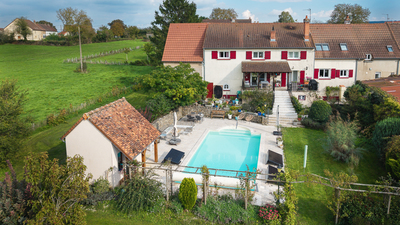 __Clone____Clone__Groot huis met gîte en zwembad